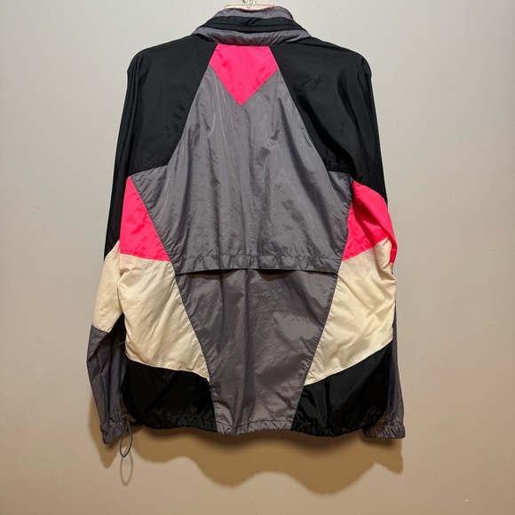 Nike Vintage Pink and Gray Mesh Jacket - Picture 4 of 9